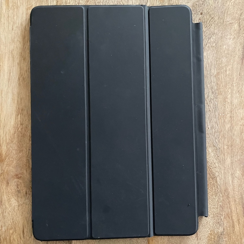iPad 10.5 keyboard case